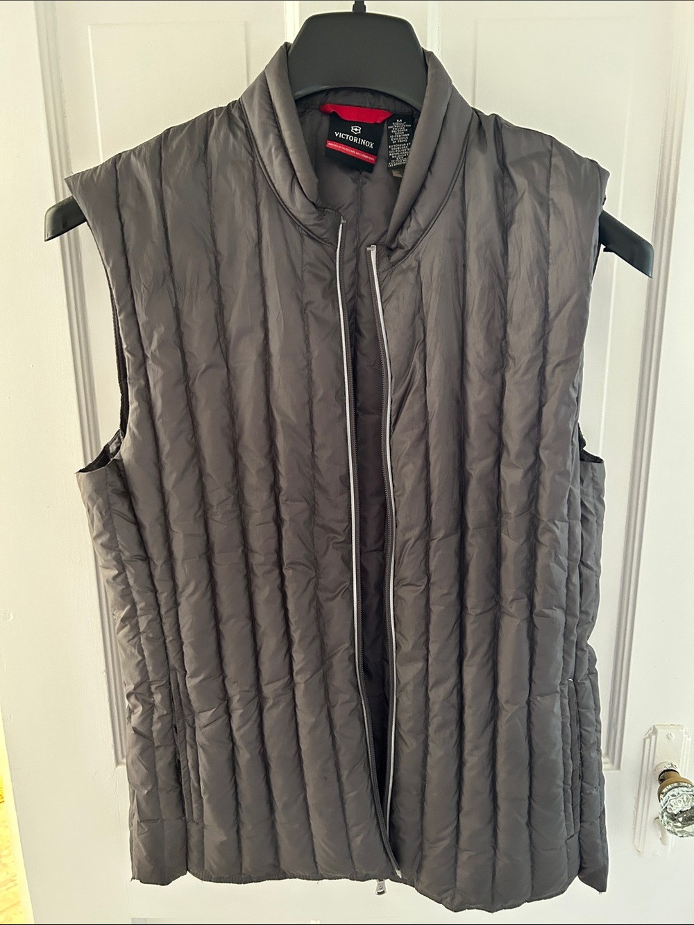 VICTORINOX vest size Medium